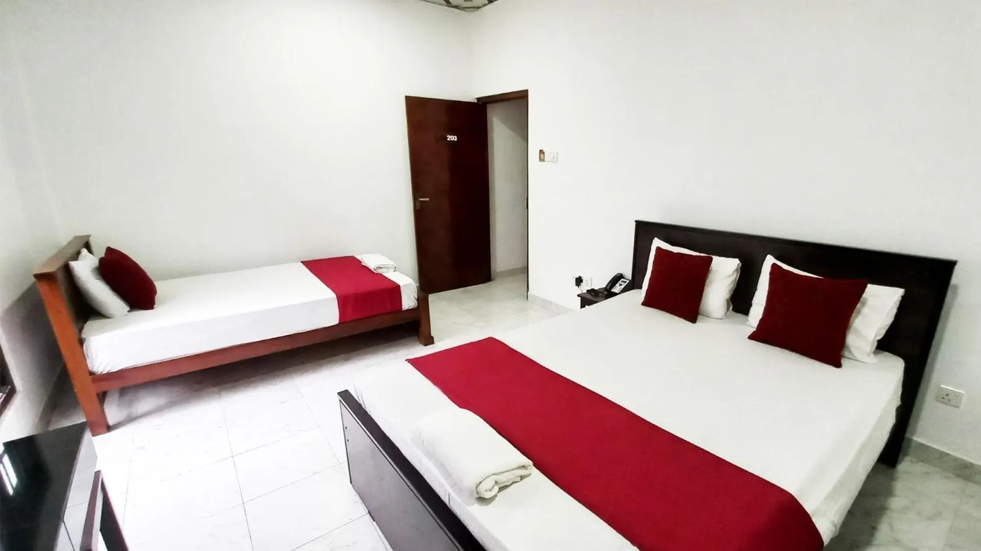 Airport Pearl Garden Transit Hotel 카투나야크 0*,  스리랑카